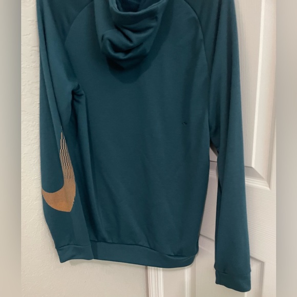Nike Men’s Dri-Fit L/S Pullover Hoodie/Worn once-Sz M-Like New-Sleeve Swoosh - Picture 4 of 15